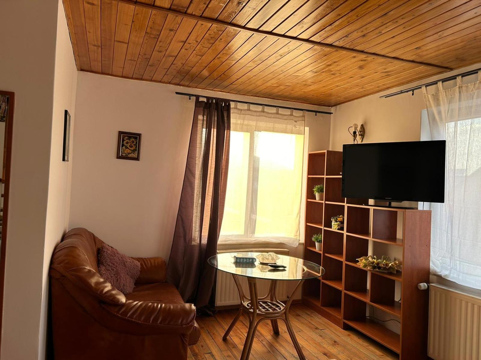 Ambra Room'S Brasov Luaran gambar