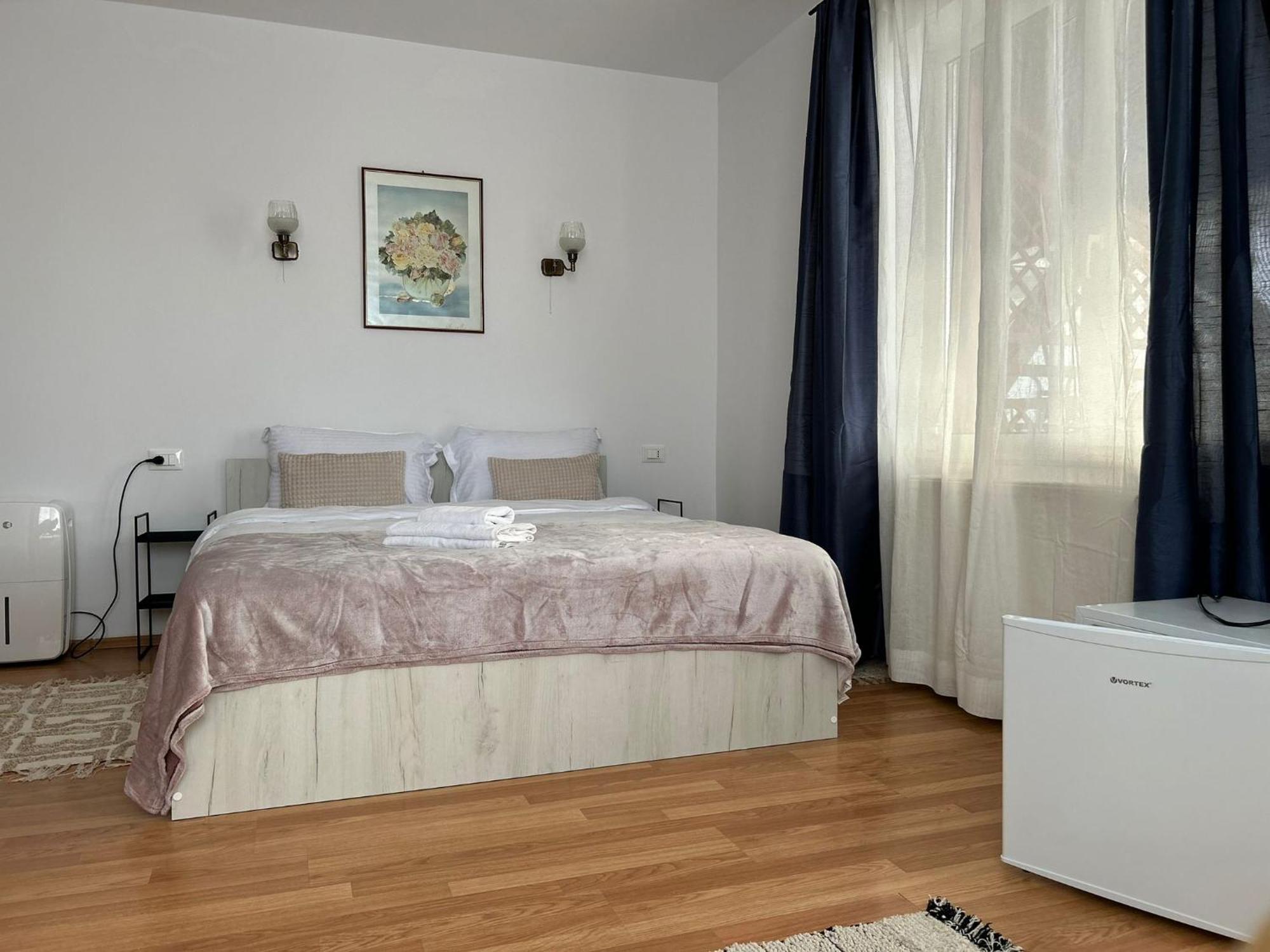 Ambra Room'S Brasov Luaran gambar